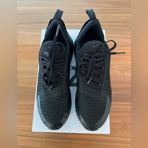 NIKE 270 🧼CLEAN + READY TO WEAR🔥 Men’s Size 11.5 Purchased 2022 with BOX